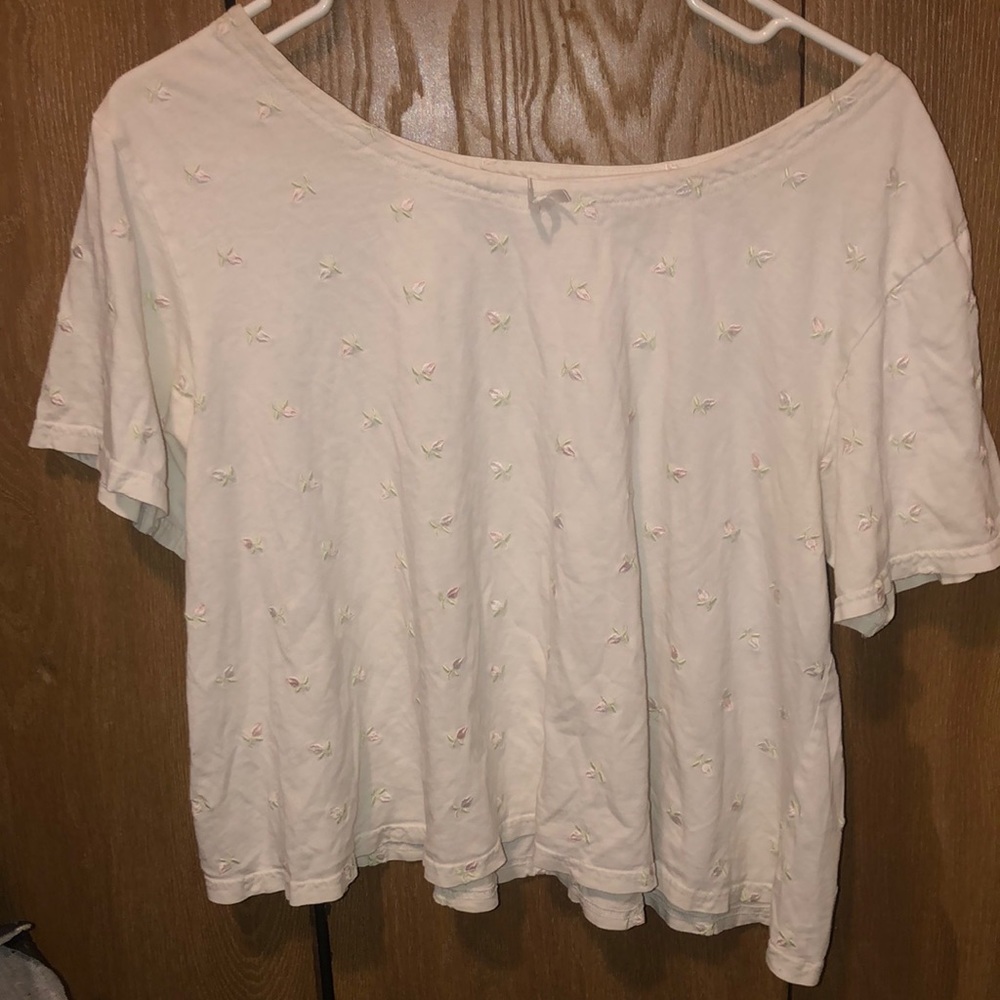 Victoria’s Secret medium T-shirt